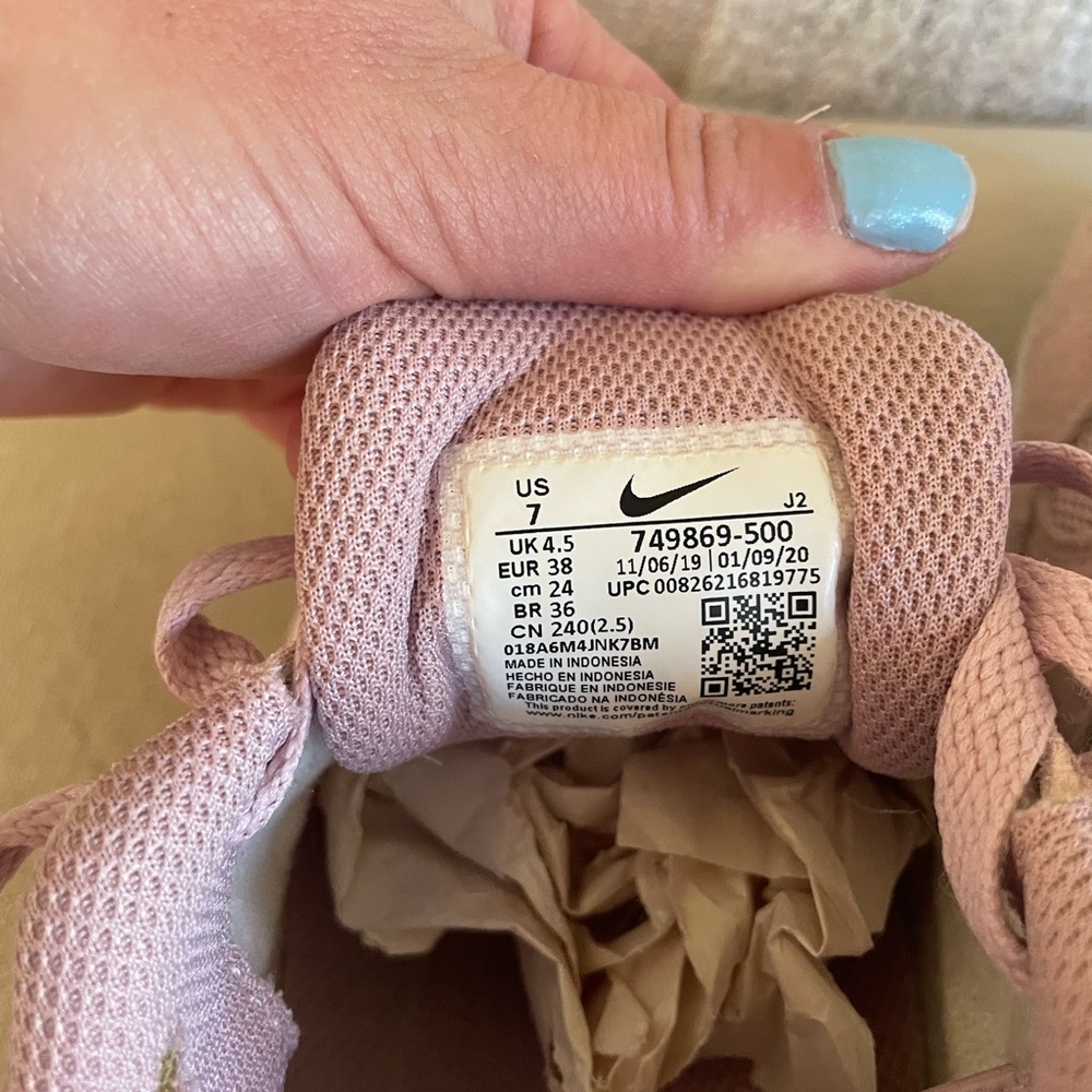 Nike Women's MD runner 2 shoes - Picture 5 of 7